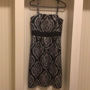 White House Black Market Patterned strapless Dress